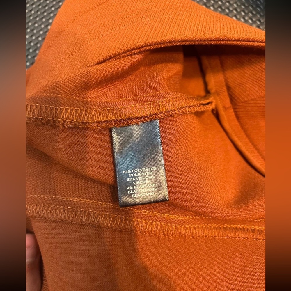 Ann Taylor Stretchy Rust Pocket Skirt Size 8 - Picture 7 of 9